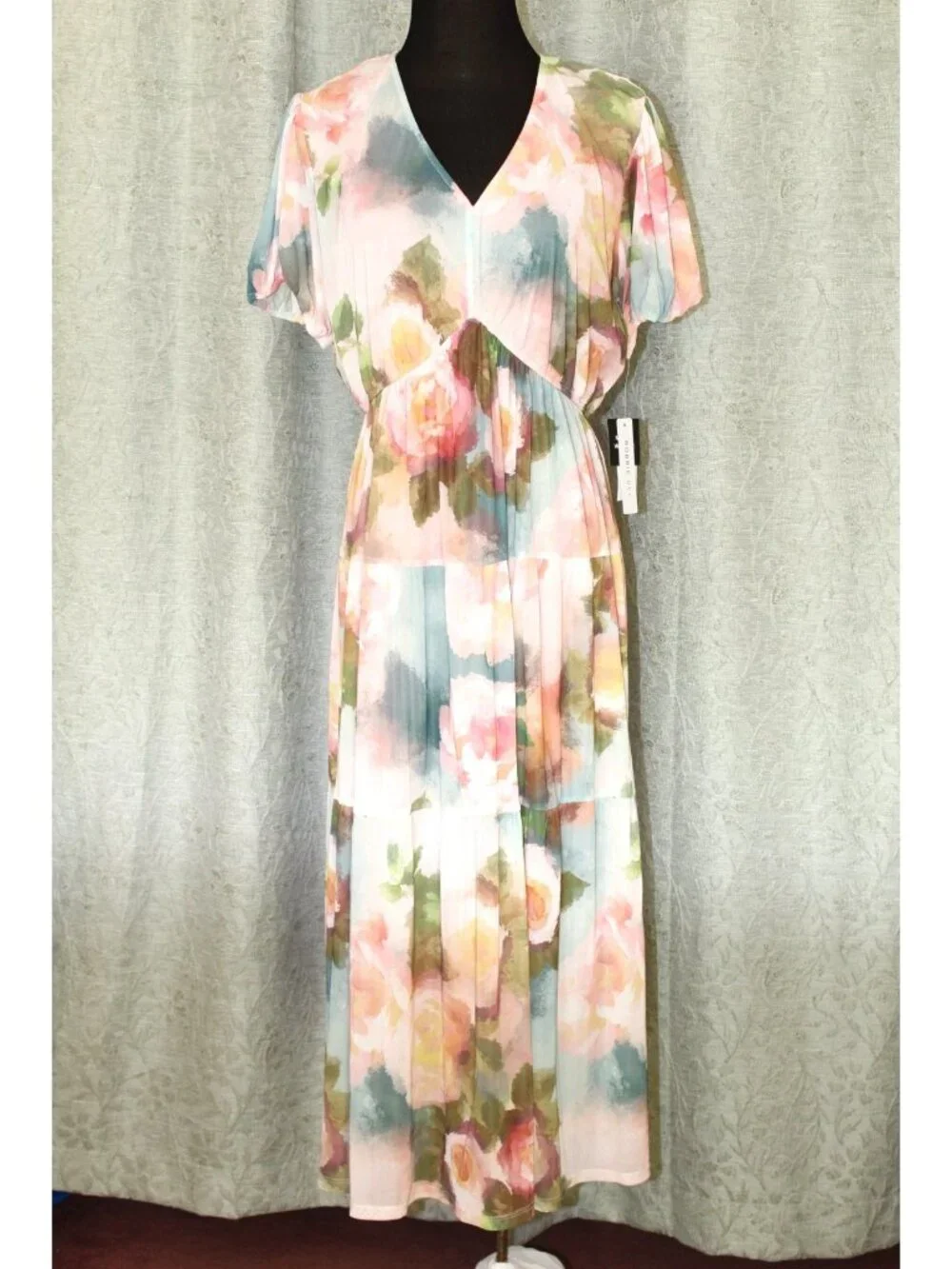 NWT Robbie Bee Watercolor Floral Maxi Dress Tiered Size L Short Sleeves Romantic